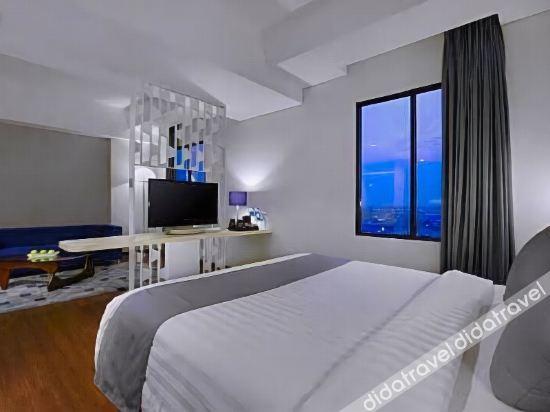 Hotel Neo+ Kebayoran Джакарта Екстериор снимка